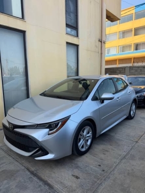 2019 Toyota Corolla Hatchback SE with Full LED Headlights