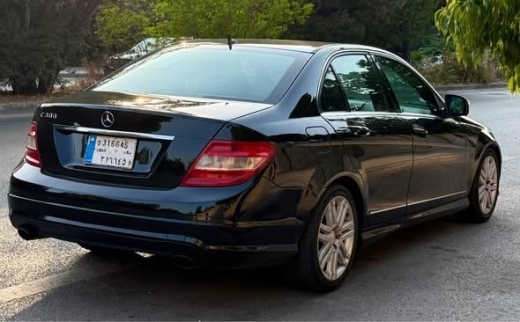 2008 Mercedes C300 Black with Full Options — 2
