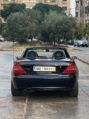 2001 Mercedes CLK with AMG rims and leather interior