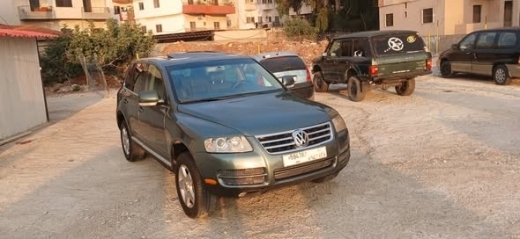 2004 Jeep Touareg with 6 Cylinder Engine