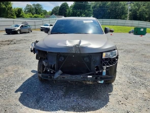 2019 Jeep Grand Cherokee Limited with 100k miles
