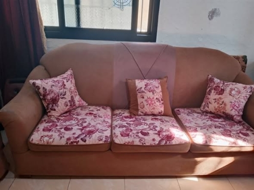 Wooden and sponge salon set in Tripoli