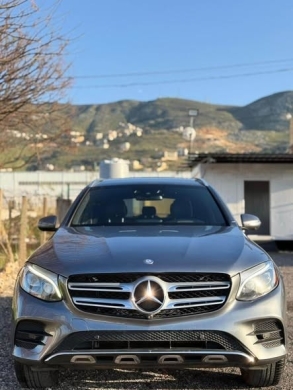 2016 Mercedes-Benz GLC Clean with Car Fax — 5