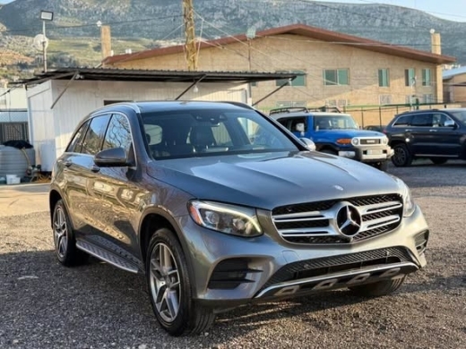 2016 Mercedes-Benz GLC Clean with Car Fax