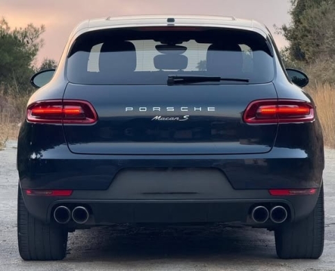 2018 Porsche Macan S Navy Blue with Panoramic Sunroof — 3