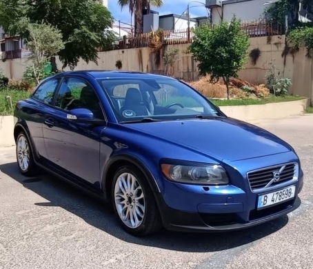 Volvo C30 2008 with Tiptronic and Super Mechanic Condition — 3