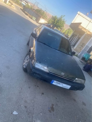 Honda Accord 1988 in good condition available in Western Bekaa