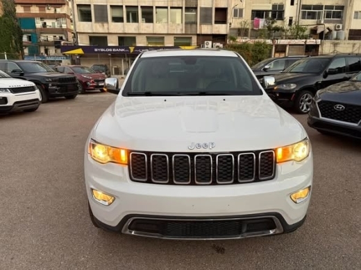 2017 Jeep Grand Cherokee Limited 4WD Full Option
