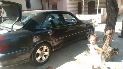 1995 Lada 220 Sedan with 4 Cylinder Engine and 24 Months Warranty