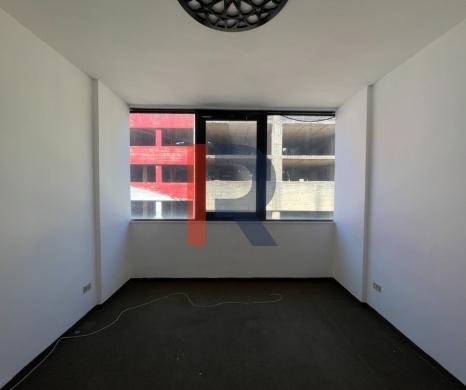 R9-3933 Office Space for Sale in Tripoli Boulevard – Near Sahat El Nour, 51 m² — 3