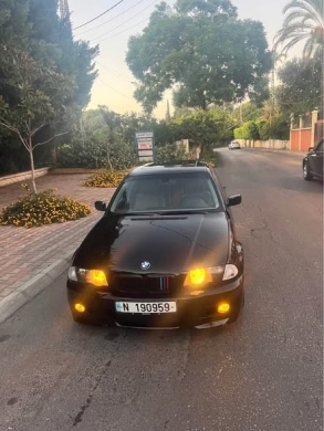 2001 Mercedes-Benz 325 Sedan with Full Service History