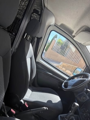 2010 Mercedes-Benz with 5500 USD Price