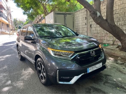 Honda CR-V Touring 2017 in Saida