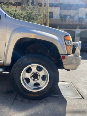 2005 GMC SLE 4WD Full Option with New Tires — 4