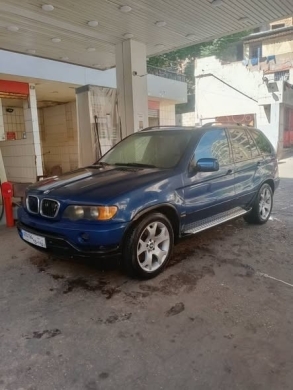 2003 BMW X5 E53 V8 with Sport Package and Android Screen
