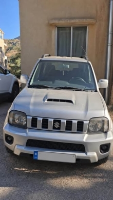 2015 Suzuki Jimny 4x4 Automatic with 118,000 KM