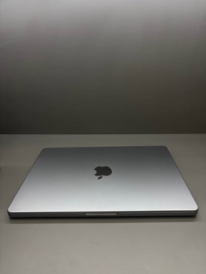 MacBook Pro M1 Pro 16GB RAM 512GB SSD 14 Inch