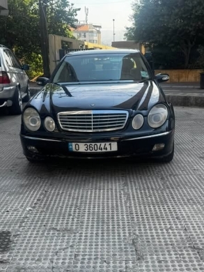 2004 Mercedes-Benz E320 with original engine and AC