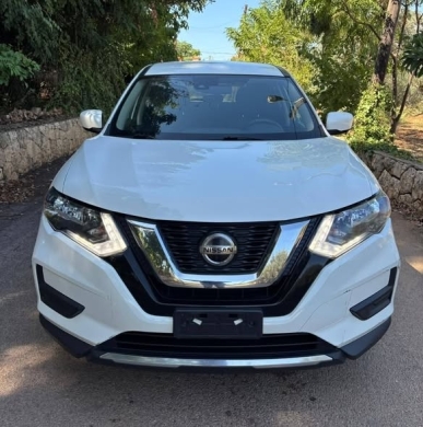 2020 Nissan Rogue 4WD with Radar Camera and New Tires