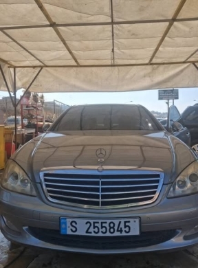 Original Mercedes S350 in excellent condition with full service history