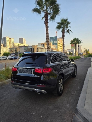مرسيدس-بنز GLC 300 4MATIC 2020 أسود | Mercedes-Benz GLC 300 4MATIC 2020 Black — 4