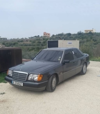1991 Mercedes-Benz 300 for sale in Akkar