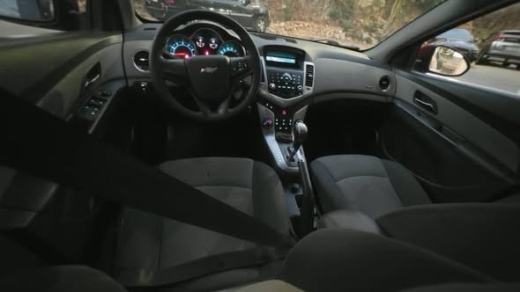 2010 Chevrolet Cruze with 10300 km and new battery