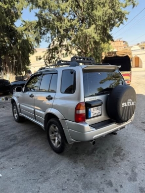 2000 Suzuki Vitara Xarar 6 Cylinder 2.5L for Sale — 3