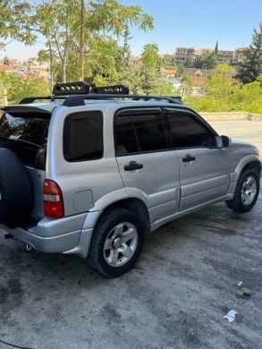 2000 Suzuki Vitara Xarar 6 Cylinder 2.5L for Sale — 5
