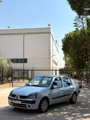 2006 Renault Clio with new mechanics and interior