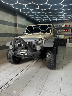 2018 Jeep Wrangler 4x4 with 115,236 km