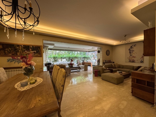 Fully Decorated Apartment For Sale In A Luxurious Building in Mansourieh