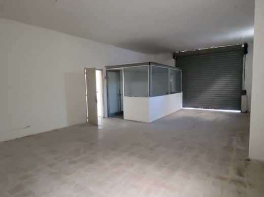 3.5 m Height Warehouse For Sale in Jbeil, Qartaboun