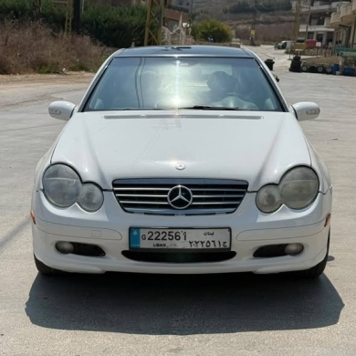 2003 Mercedes-Benz C230 Compact Kompressor with Panoramic Sunroof