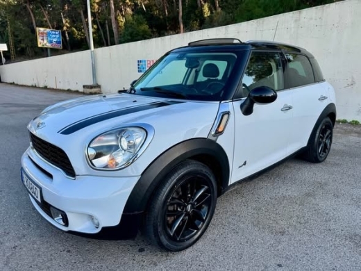 2011 MINI Cooper All4 Countryman with Panoramic Sunroof