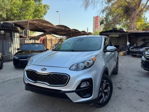 KIA SPORTAGE 2020 4WD with Clean Carfax and Full Options