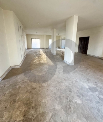 main highway/commercial space/exceptional visibility/HARET SAKHER,KESEROUAN/حارة صخر/REF#JL140759