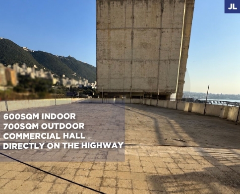 main highway/commercial space/exceptional visibility/HARET SAKHER,KESEROUAN/حارة صخر/REF#JL140759