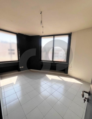 OFFICE/PRIME LOCATION / 5TH FLOOR/BUSINESS AREA/HAZMIYEH ,BAABDA/الحازمية /REF#PF140734