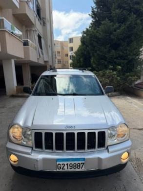 Jeep Cherokee Laredo 2005