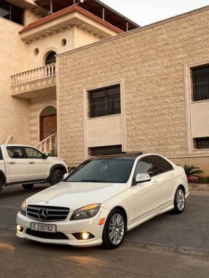 Mercedes W204 C300 2009 — 2