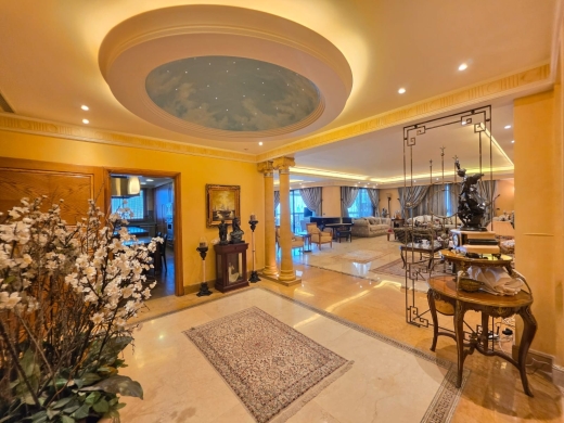 Luxurious Furnished Apartment With Exceptional View For Rent in Baabda — 15