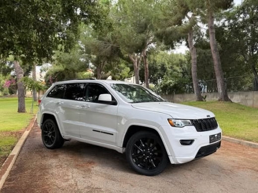 Jeep Grand Cherokee Altitude 2016