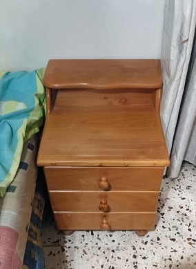 Bedroom set with two beds and mattresses