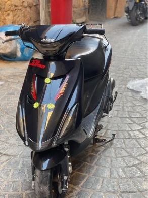 V150 Azzo 2026 Scooter — 3