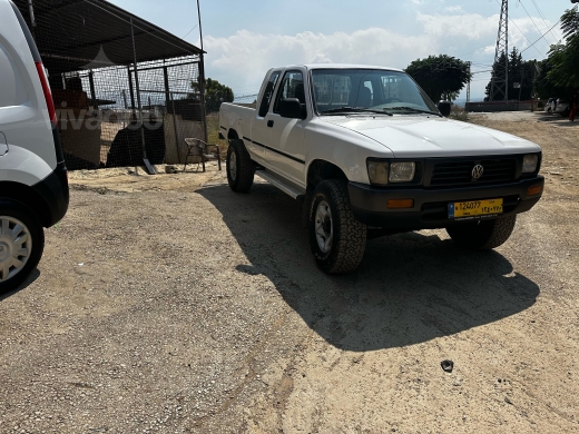 توتا هايلوكس غمارة ونص بحالة ممتازة جداً | Toyota Hilux Extra Cab Super Clean — 3