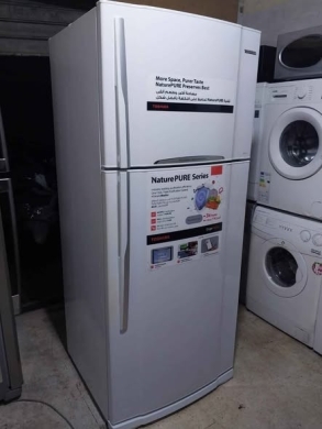 Toshiba Refrigerator 28 Feet — 3