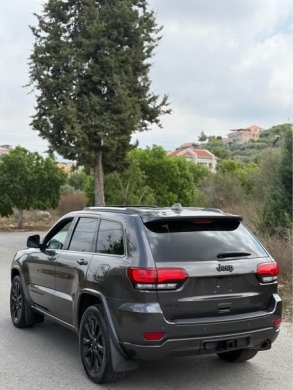 Jeep Grand Cherokee Altitude 2019 AWD — 4