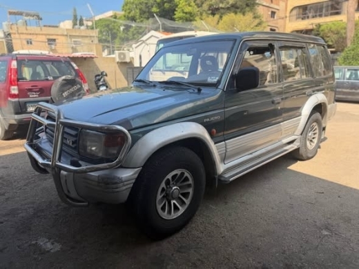 Mitsubishi Pajero 1993 — 2