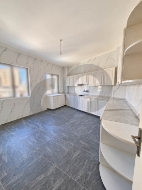 Spacious 350 sqm/high floor/ very well maintained building/RAS BEIRUT,BEIRUT/رأس بي… — 4